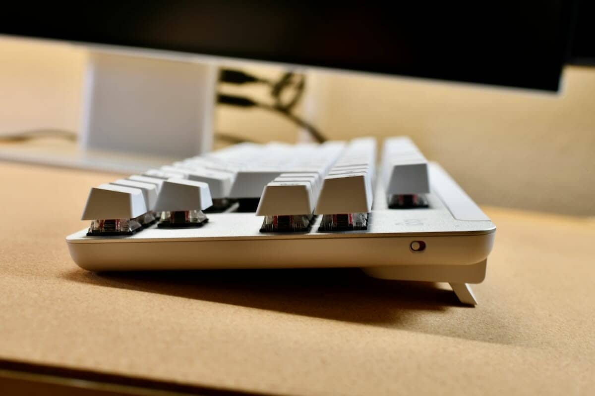 ロジクールSignature K855ワイヤレスキーボードレビュー!4色から選べる破格のメカニカルキーボード 51 b9c5fc3a61242467957f20c2d5d87a55