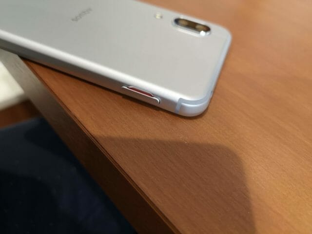 2枚のSIMカードを使い分けられるDSDVスマホの設定方法とおすすめ対応機種を紹介【2022年度版】 8 IMG 20200225 180337 scaled e1582719186597